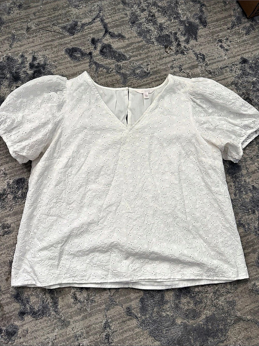 Lauren Conrad Eyelet Puff Sleeve Blouse in White Size XXL